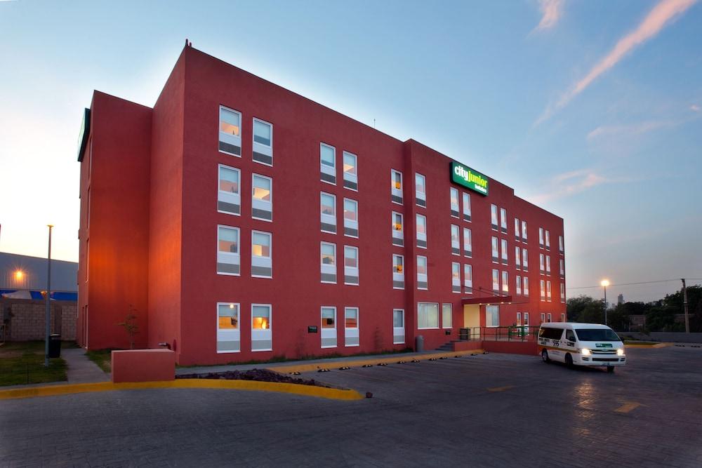 City Express Junior By Marriott Toluca Aeropuerto Exteriör bild