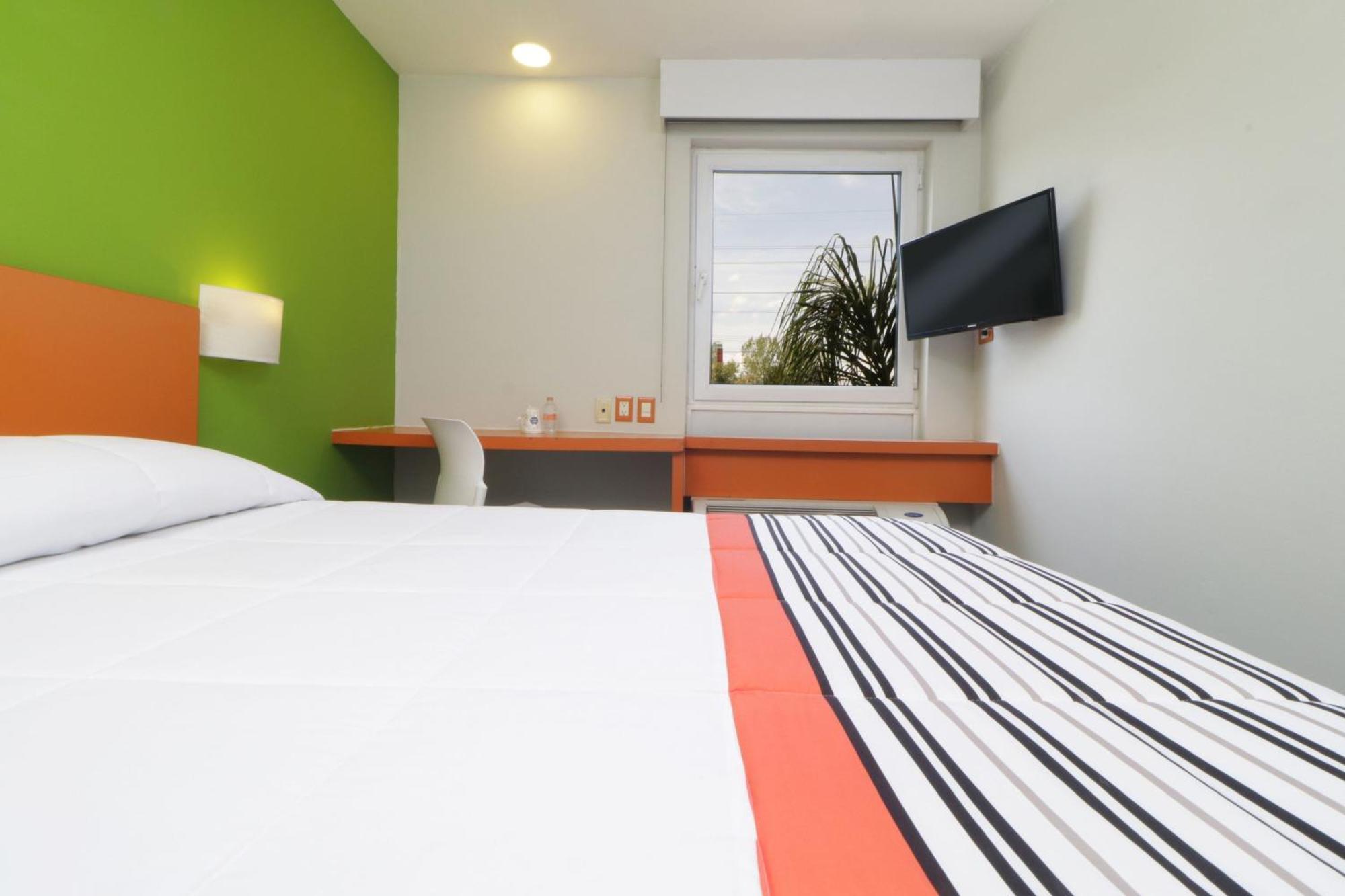 City Express Junior By Marriott Toluca Aeropuerto Exteriör bild
