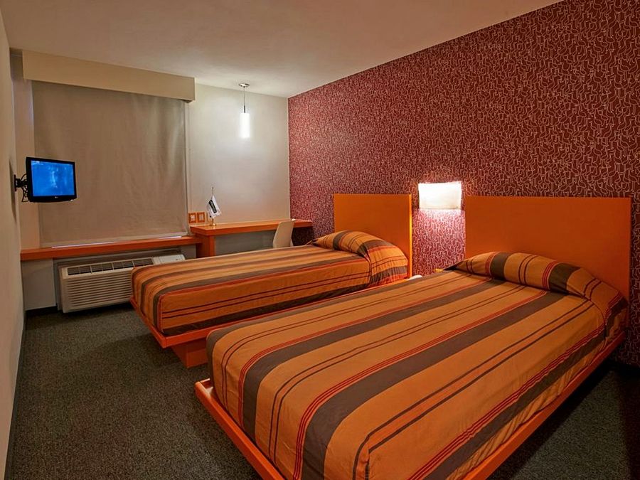City Express Junior By Marriott Toluca Aeropuerto Exteriör bild